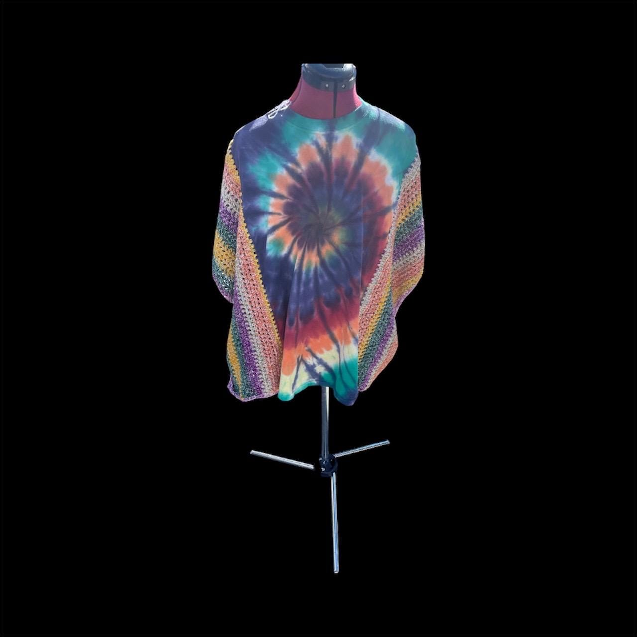 tie dye upcycled tshirt poncho